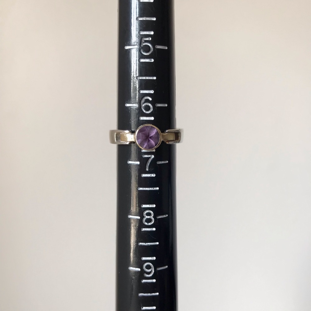 Sterling Silver & Amethyst Ring - Picture 7 of 7